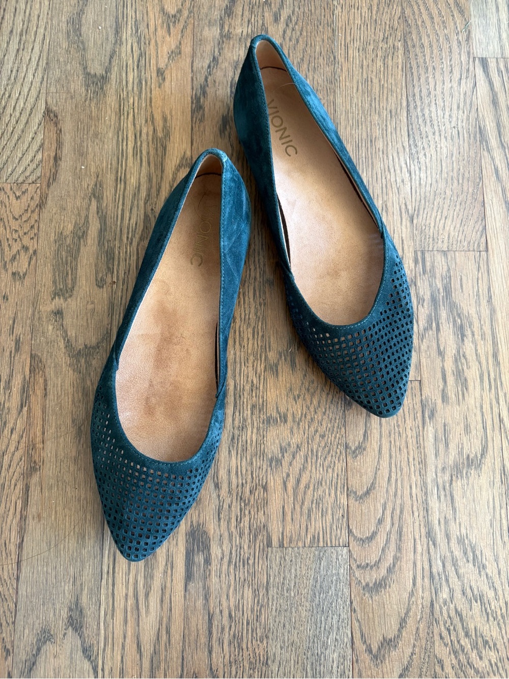Vionic Teal Pointed-Toe Perforated Suede Flats